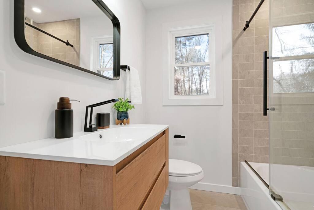 New Paltz Zen Wellness Cabin W/ Hot Tub Екстериор снимка