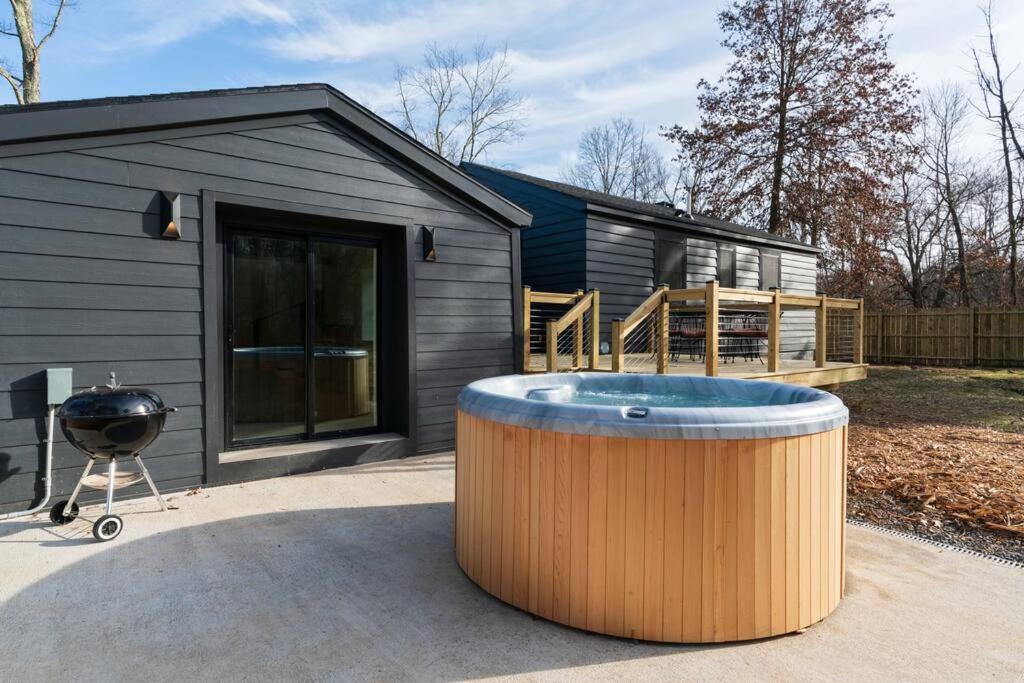 New Paltz Zen Wellness Cabin W/ Hot Tub Екстериор снимка